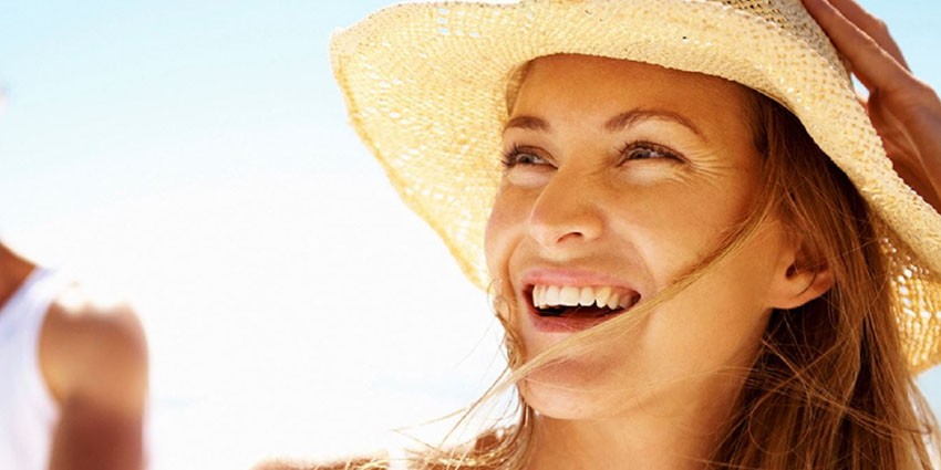 تاثیرات نور خورشید روی پوست و استفاده از محصولات ضد آفتاب