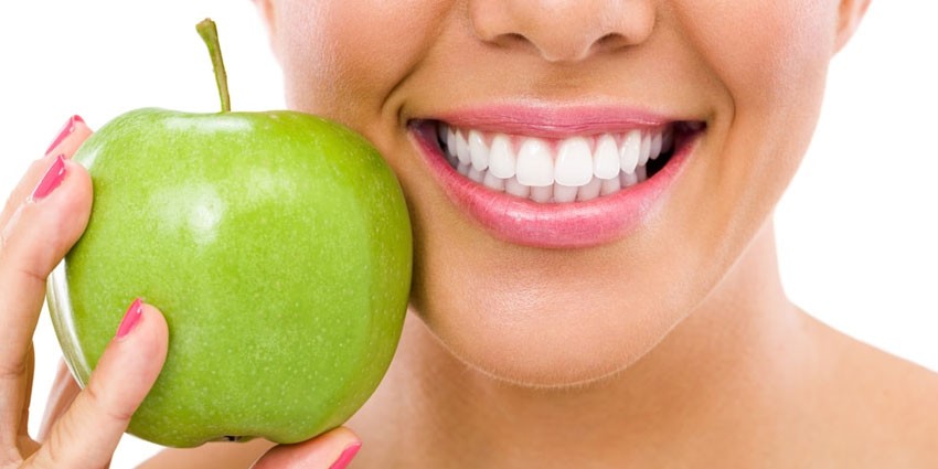 تغذیه و تأثیر آن بر سلامت دهان و دندانها